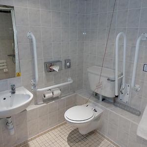 Double Room Mobility Access Roll Shower